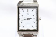 W325-4 動作品 電池交換済 CITIZEN Q&Q シチズン キュー＆キュー 腕時計 メンズ