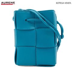 BOTTEGAVENETA ボッテガヴェネタ ショルダーバッグ クロスボディ カセット バケット マキシイントレチャート 680217 レザー ミニ ブルー ユニセックス 【中古】