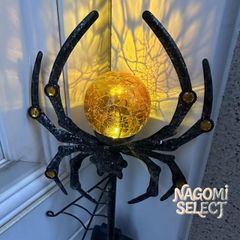 ソーラーライト ガーデンライト ガーデンオーナメント 蜘蛛 クモ くも スパイダー 庭オブジェ ガーデニング お庭 玄関ライト 園芸装飾 インテリア 個性的 防水 ギフト プレゼント 贈り物 ガーデンステーク ガーデンピック