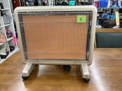 C サンルミエ エクセラ750 遠赤外線暖房器 N750L-GR 中古品 - メルカリ