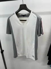 슬100) グッチ Vネック 半袖Tシャツ