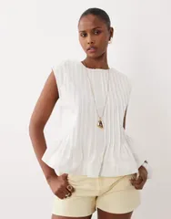 エイソス レディース トップス タンクトップ ノースリーブ ASOS DESIGN pleat front sleeveless top in cream クリーム
