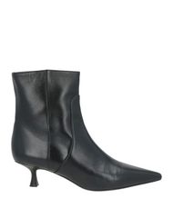 スチュアート ワイツマン レディース シューズ ブーツ・レインブーツ ショートブーツ STUART WEITZMAN Black ブラック