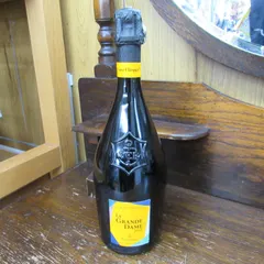 【激安】未開栓！Veuve Clicquot ヴーヴ・クリコ ラ・グランダム 2015 シャンパン エキスパート藤沢辻堂店