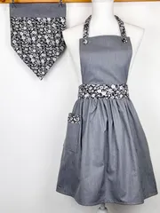 中古 グレーのお洒落なハンドメイド子供エプロンと三角巾のセット 即納