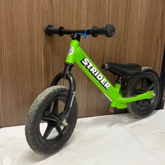 STRIDER ストライダー　ST-4  バランバイク 緑　グリーン セール