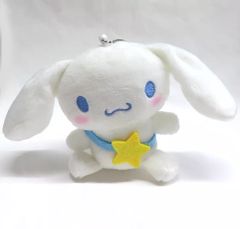 중고 봉제인형 마스코트, 봉제인형 배지 계피 시나모롤 とお出かけ! ぬいぐるみマスコット " 산리오 キャラクターズ」 アワーズイン阪急 空のお部屋宿泊プラン特典