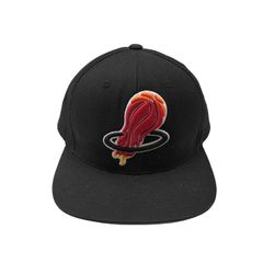 ミッチェルアンドネス mitchell＆ness NBA チームロゴ刺繍 ベースボールキャップ メンズ 表記無