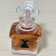 新品未使用 ゲラン ラプティットローブノワール パルファム 7.5ml