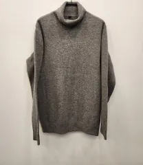 UNIQLO カシミア タートルネック セーター