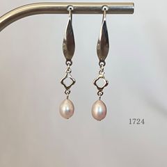 천연 색 미스티 핑크 · 담수 진주 피어싱 ··✽·· <진주 서지컬 스테인리스 훅>