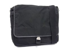 美品 PRADA プラダ ショルダーバッグ トライアングルロゴ V158 ブラック テスート ナイロン ユニセックス 三角ロゴマーク シルバー金具 白タグ