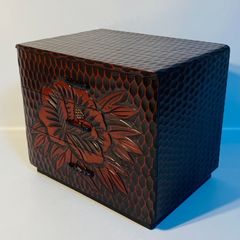 鎌倉彫 棚 3段 小物入れ チェスト 木製 工芸品 送料込み 送料込み フォロー割 クーポンご利用可能 お値引き交渉可能 一点限り