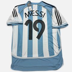 新品タグ付 アルゼンチン代表 2006 ホーム 復刻 メッシ 19 MESSI W杯デビュー 星2つ adidas 正規品 半袖 海外L 日本2XL JN3708