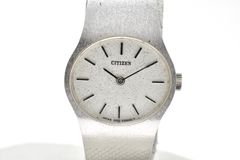 CITIZEN シチズン 4-632133 手巻き 腕時計 シルバー 文字盤 メッシュ ブレス 1970年代 レディース 中古