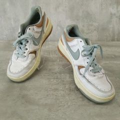 NIKE ナイキ 靴 スニーカー 23.5cm ホワイト系 グリーン系 ベージュ系 オールシーズン ローカット スニーカー シューズ コート系 レディース メンズ ラ・ヴェリタ古着 261020-1032