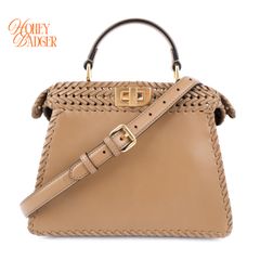 【極美品・インターレース】フェンディ FENDI ピーカブー アイシーユー スモール 8BN327 編み込み レザー 本革 2WAY ハンドバッグ ショルダーバッグ ベージュ キャメル Beige ゴールド金具 斜め掛け 肩掛け 自立 長財布収納可 レディース