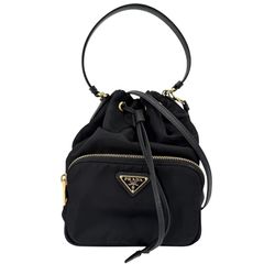 プラダ 2WAY レディース デュエット バケットバッグ ハンドバッグ ショルダーバッグ 肩掛け 斜め掛け PRADA 1BH038 ナイロン レザー ブラック 黒 ゴールド金具【中古品】