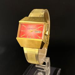 稼動品 CITIZEN INDEPENDENT 腕時計 SLY コラボ レッド文字盤 ゴールドベルト 1502-003220-02 電池交換済み 動作確認済み Y2K