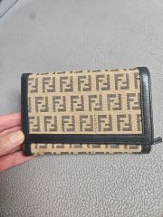 フェンディ 中財布