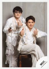 중고 生写真 STARTO WEST. 神山智洋・小瀧望 膝上 WEST. Stage Style Collection/WEST. オリジナルフォト2025 公式生写真