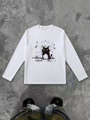 雨の日に傘をさして佇む黒猫 インク画風モノクロアートイラスト 男女兼用ゆったり長袖 T シャツ シック 猫好き