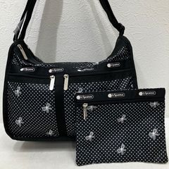 A1113 良品 LeSportsac レスポートサック ショルダーバッグ 斜めがけ 紐調節可能 デラックスエブリデイ マチ拡張 リボン ドット 水玉 総柄 ブラック系 黒 ナイロン 軽量 ポーチ付き レディース