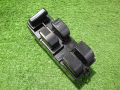 マックス　パワーウィンドウスイッチ　L950S/L960　84820-97504　ダイハツ　251007210