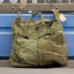 1950年代 50's アメリカ軍 USアーミーのスリーピングバッグ生地 リメイクショルダーバッグ Lサイズ【T.K GARMENT SUPPLY】