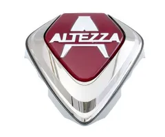 ALTEZZA 後期純正グリル写真映りでゴールドに見えますが普通の純正メッキです ALTEZZA 後期純正グリル写真映りでゴールドに見えますが普通の