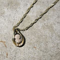 twist chain Intaglio vintage necklace ツイスト チェーン インタリオ チャーム ゴールドカラー ヴィンテージ ネックレス