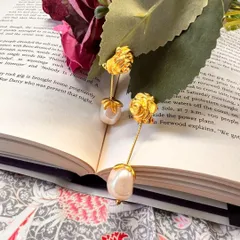 ヴィンテージ　揺れるフラワーパール風イヤリング　ゴールド　白　ROSE ばら　バラ　薔薇