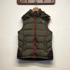 マウンテン ハードウェア (女性) ダックダウン フーディー ダウン ベスト