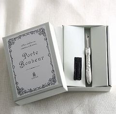 Item thumbnail for item 63710054-6736-4c60-9437-5a88dc7f445d