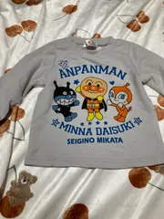 アンパンマン　新品　トレーナー　90cm 秋服　冬服　アンパンマン　ばいきんまんのサムネイル