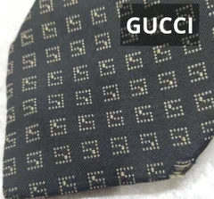 GUCCI グッチ ジャガード ネクタイ総柄 シルク100％ ブラック系　《1021-07》