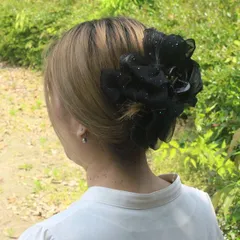 【送料無料】ヘアクリップ/多毛さん必見 ビッグヘアクリップ 大きめリボン ラメ 大人スタイル シアー素材 韓国 バンスクリップk95☆黒 ヘアアクセサリー 髪飾り ヘアアレンジ 推し活 ビッグリボン ハーフアップ 夜会巻き フルアップ