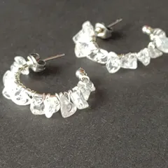 No220 天然石水晶フープピアス・2cm