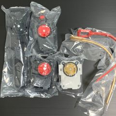 【袋未開封 4種セット】ベイブレードX BEYBLADE X ストリングランチャー【ガンメタ】ホールドランチャー/ワインダーランチャー/ブラックxレッド＆ホワイトxゴールド