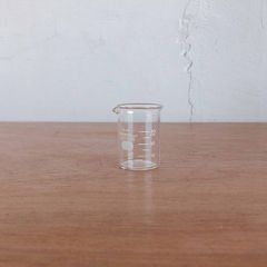 IWAKI ビーカー 30ML 目盛付 耐熱性 ガラス 硬質 ガラス 計量カップ 透明 使える 便利 シンプル 容器 Beaker 30ml, with scale, heat-resistant, glass, rigid, measuring cup