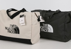 全新品 (ザ・ノースフェイス) THE NORTH FACE ボストンバッグ LIGHT DUFFLE BAG ライト ダッフル バッグ ドラムバッグ ダッフルバッグ トラベルバッグ かばん ロゴ WHITELABEL 男女共用