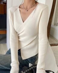 ［2025ssトレンド］フレア フリル ビジネスカジュアル Vネック 長袖 スリムフィット カジュアルカットソー 無地トップス レディース ザラ 韓国   着やせ 結婚式お呼ばれ 半袖Tシャツ Y2k zara emoda agoist milaowen