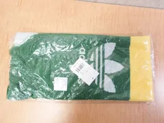 【レア】【タグ付き 未開封品】adidas アディダス マフラー ロゴ入り デサント グリーン イエロー