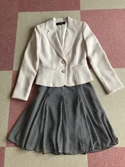 レディース　スーツ3品セット　7号サイズ