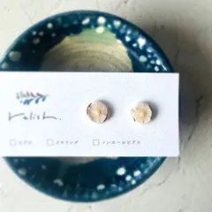 淡い ピンク お花 金継ぎ 陶器 ピアス イヤリング ノンホールピアス ゴールド 金 イエロー 黄色 小ぶり 小さい 花 夏 春夏 ギフト プレゼント 贈り物 誕生日 母の日 クリスマス