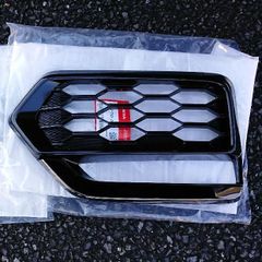 MINI F66 JCWフロントグリル（新車外し） MINI F66 JCWフロントグリル（新車外し） - メルカリ