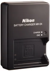 【セール爆買い】Nikon D5300 中古品 バッテリー、バッテリーチャージャー、ストラップ デジタルカメラ