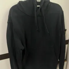 2025年最新】STONE ISLAND メンズ パーカーの人気アイテム