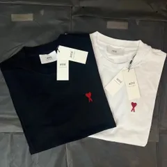 【新品未使用】ami paris アミパリ レッドハート刺繍入り ユニセックス半袖Tシャツ ホワイト＆ブラック男女兼用のサムネイル