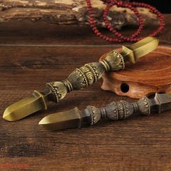 銅器 仏頭八角 徳利 急須 装飾品 現代工芸品美術品 置物 銅器 仏頭八角 徳利 急須 装飾品 現代工芸品美術品 置物 - メルカリ